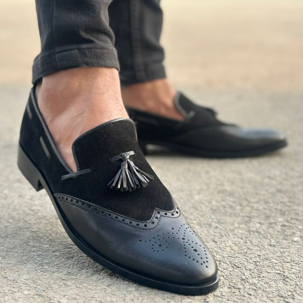 Black loafers with tassels Shoes