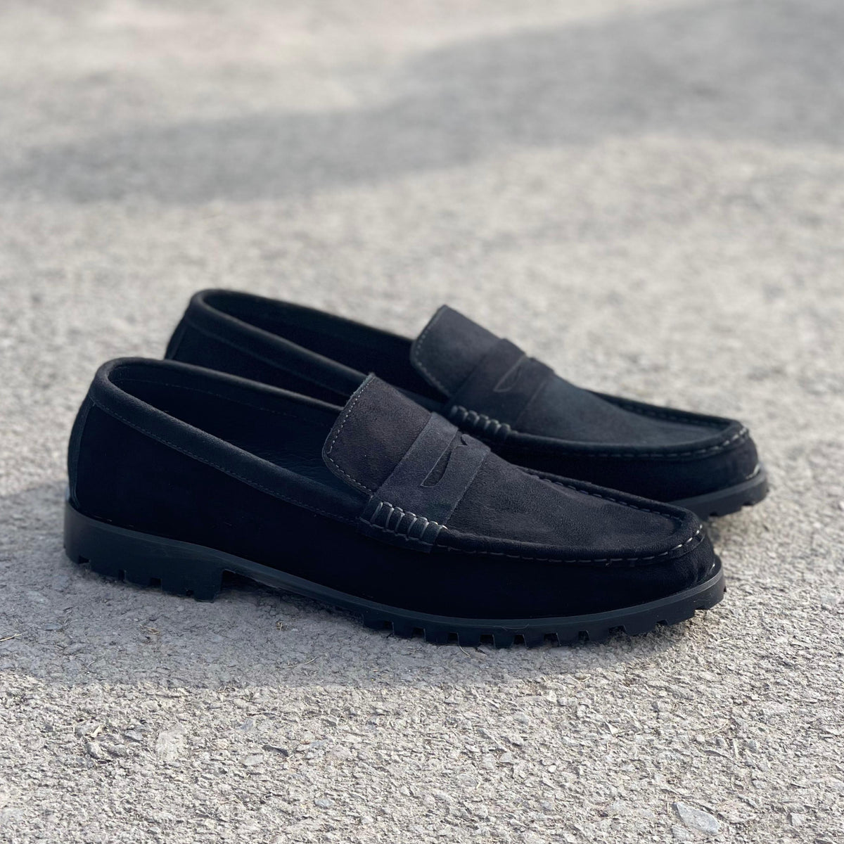THE GEORGE BLACK - 2573