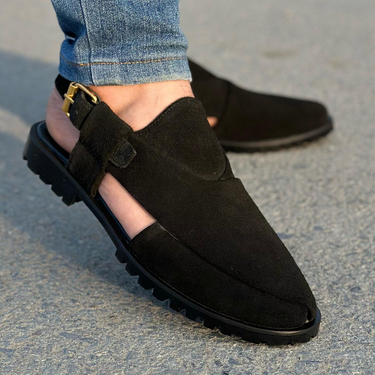 Comfortable Black Suede Peshawari Kheri