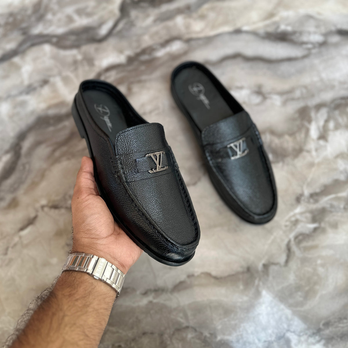 Ledger Black-2825