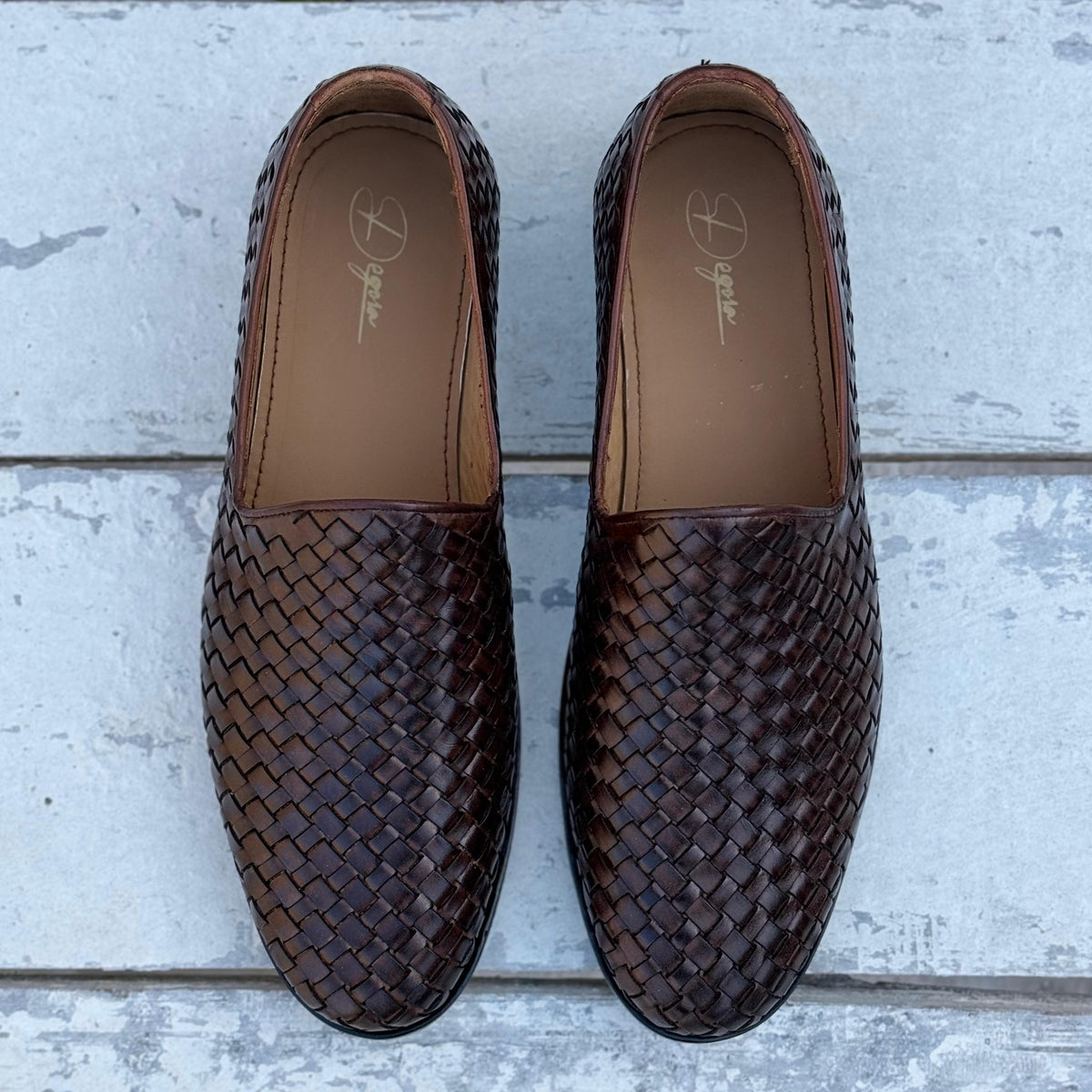 THE HAND WOVEN BROWN - 2495