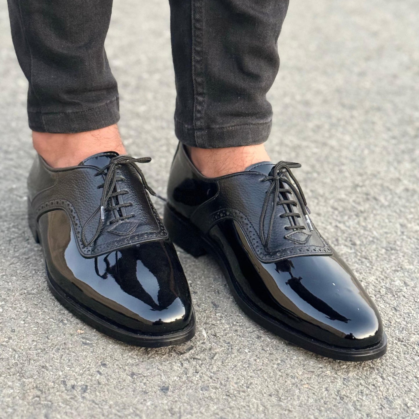 THE BRUSELY BLACK - 2543