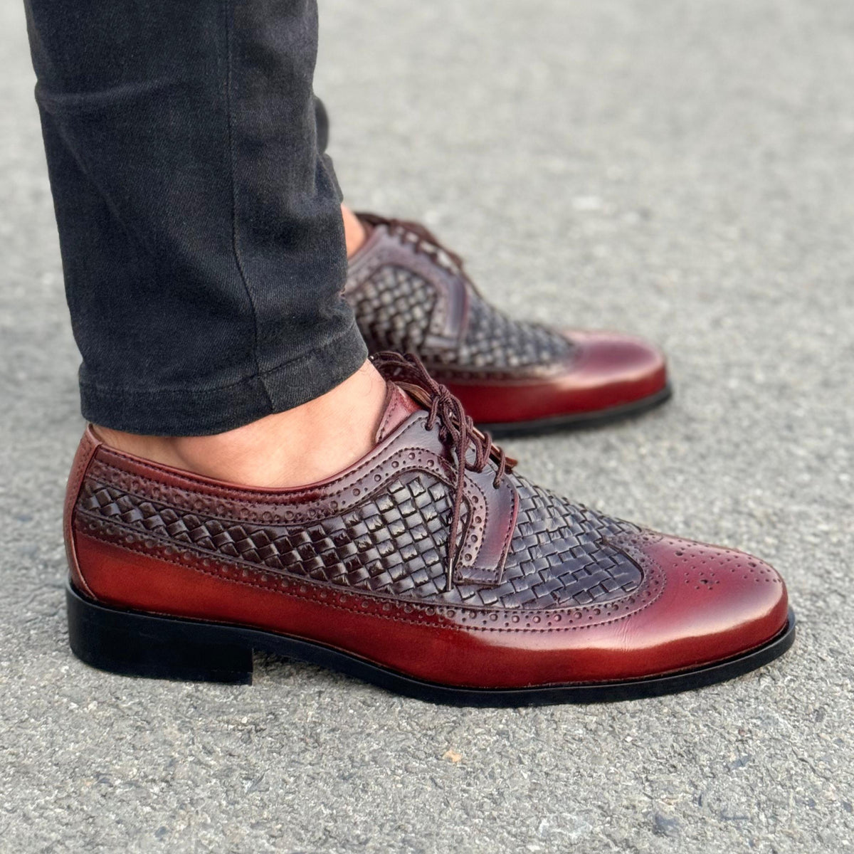 THE CEDAR MAROON - 2564