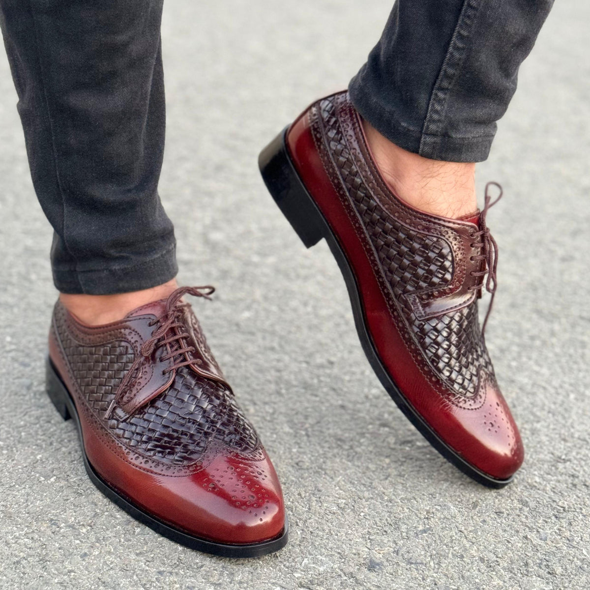 THE CEDAR MAROON - 2564