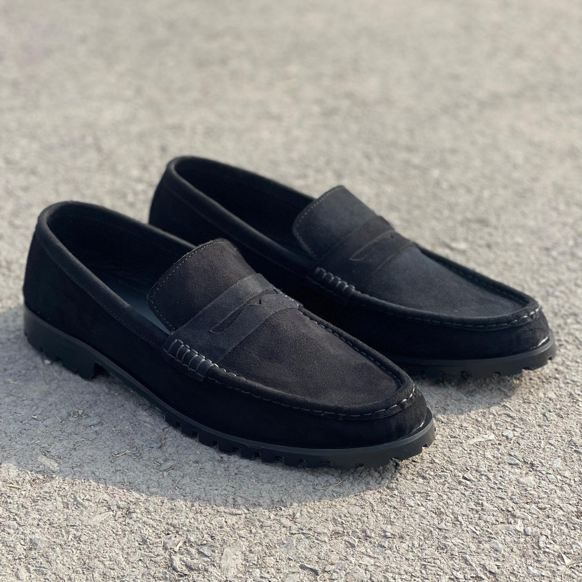 THE GEORGE BLACK - 2573
