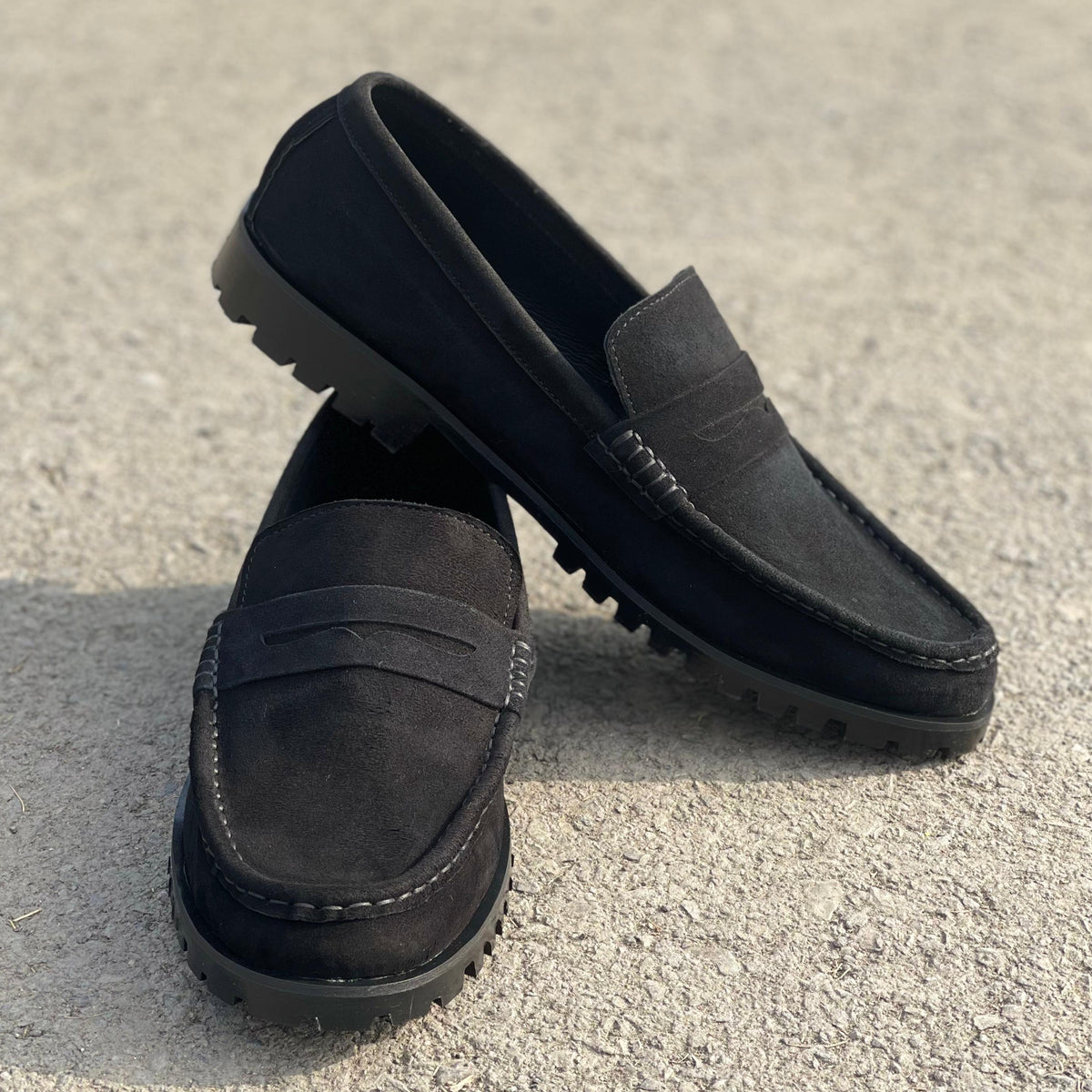 THE GEORGE BLACK - 2573