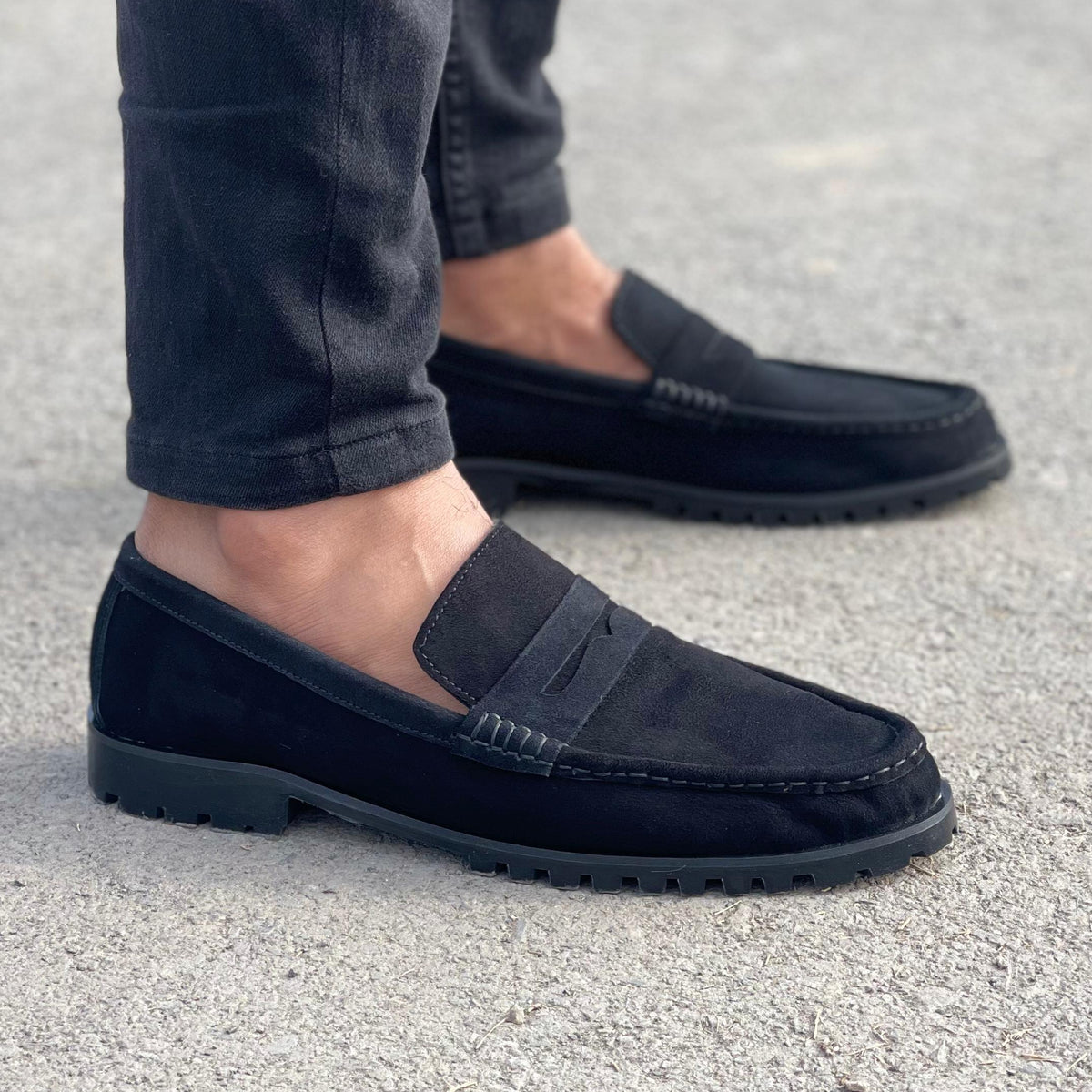 THE GEORGE BLACK - 2573