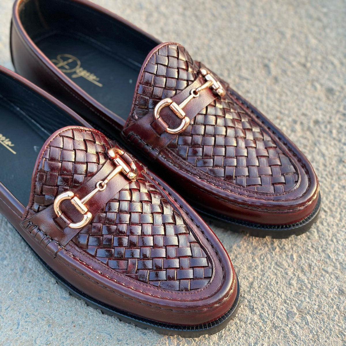 THE TUSCAN BROWN - 2583