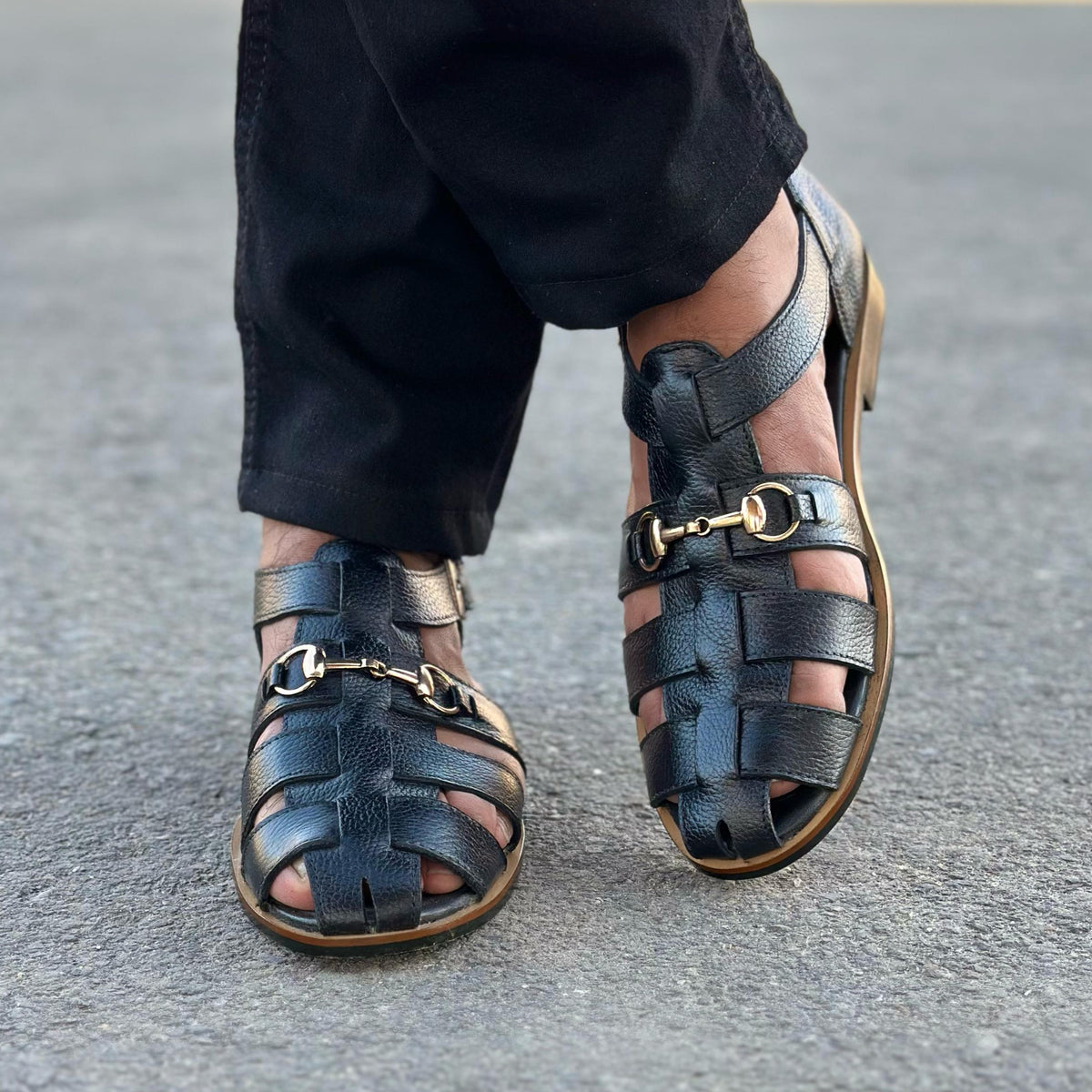 THE HIKARI BLACK  - 2490
