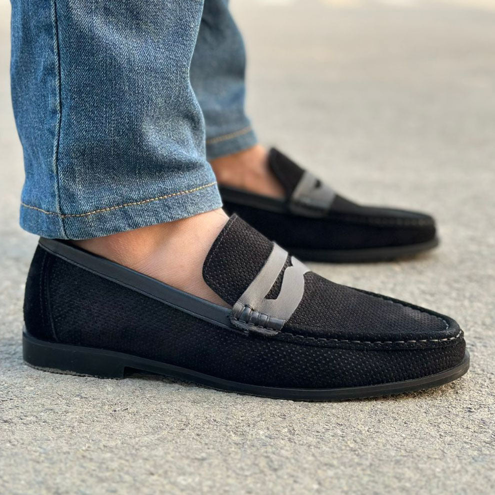 Axis Black 2734