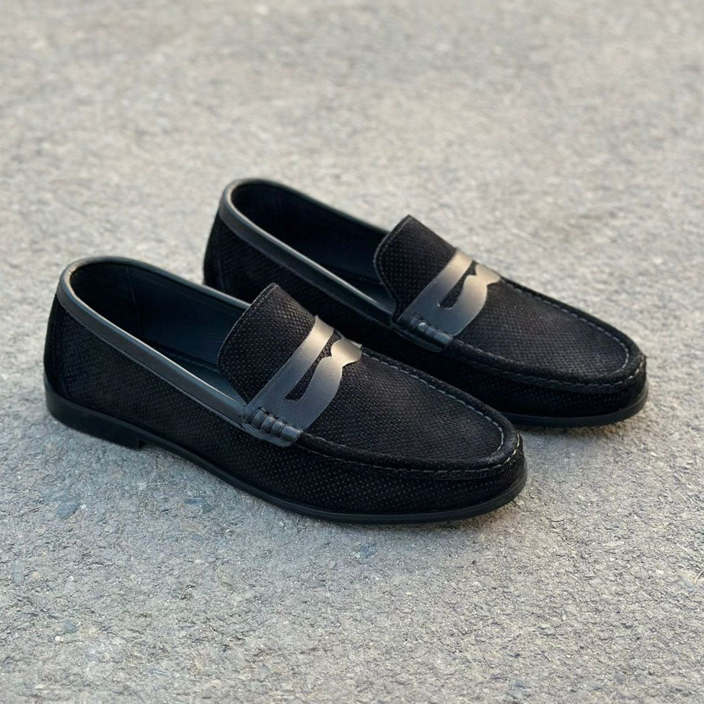 Axis Black 2734