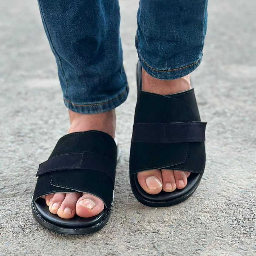 Chappal Swero Black-2756
