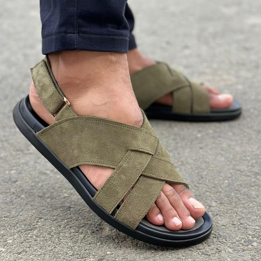 handmade leather sandals in Pakistan